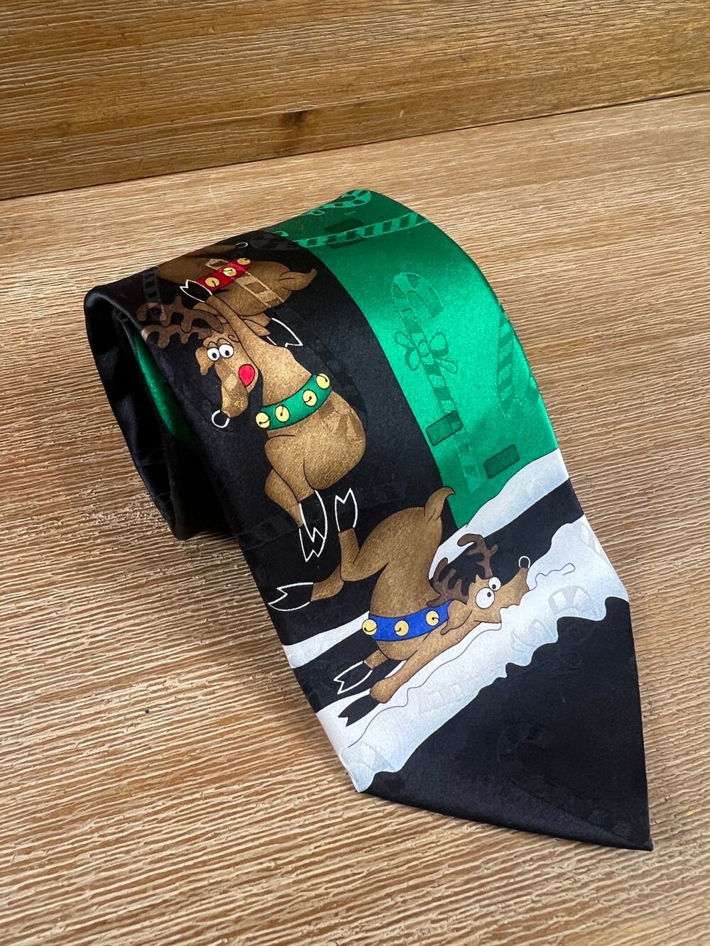 Christmas Men’s Neck Tie Santa Reindeer funny black Hallmark Yule Tie